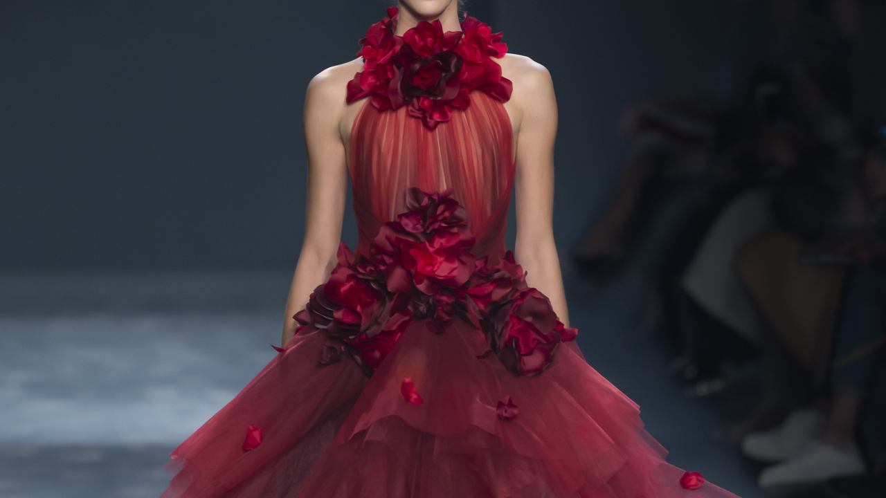 capa do post sobre top marcas de vestido de festa