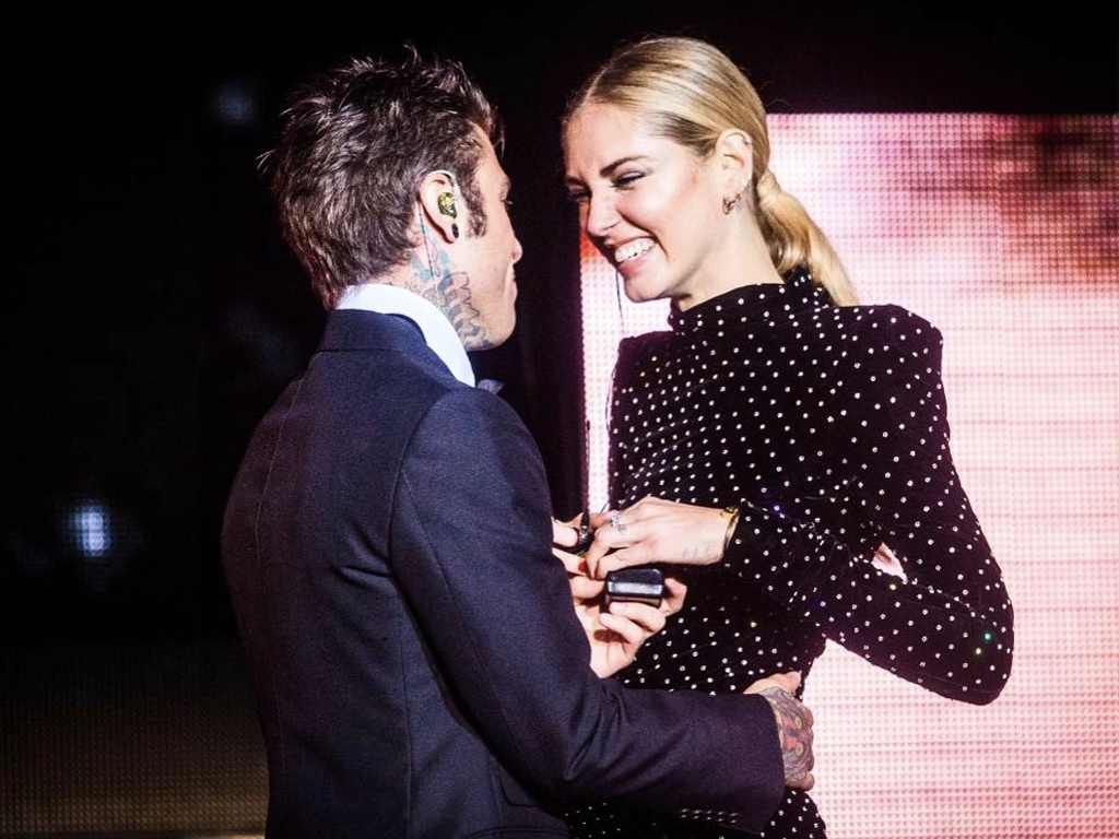 Chiara e Fedez. Clique na imagem e confira mais peças de sua marca! (Foto: Reprodução/Instagram @chiaraferragni).