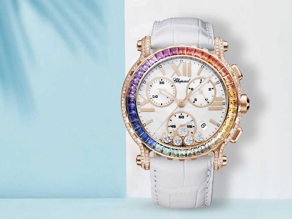Verificar se há resíduos de cola é uma grande dica de autenticidade. Caso a resposta for positiva, esta é uma réplica de um relógio Chopard. Clique na imagem e confira mais modelos!