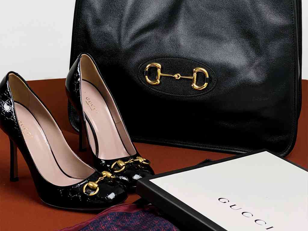 Acessórios Gucci. Clique na imagem e confira peças similares!