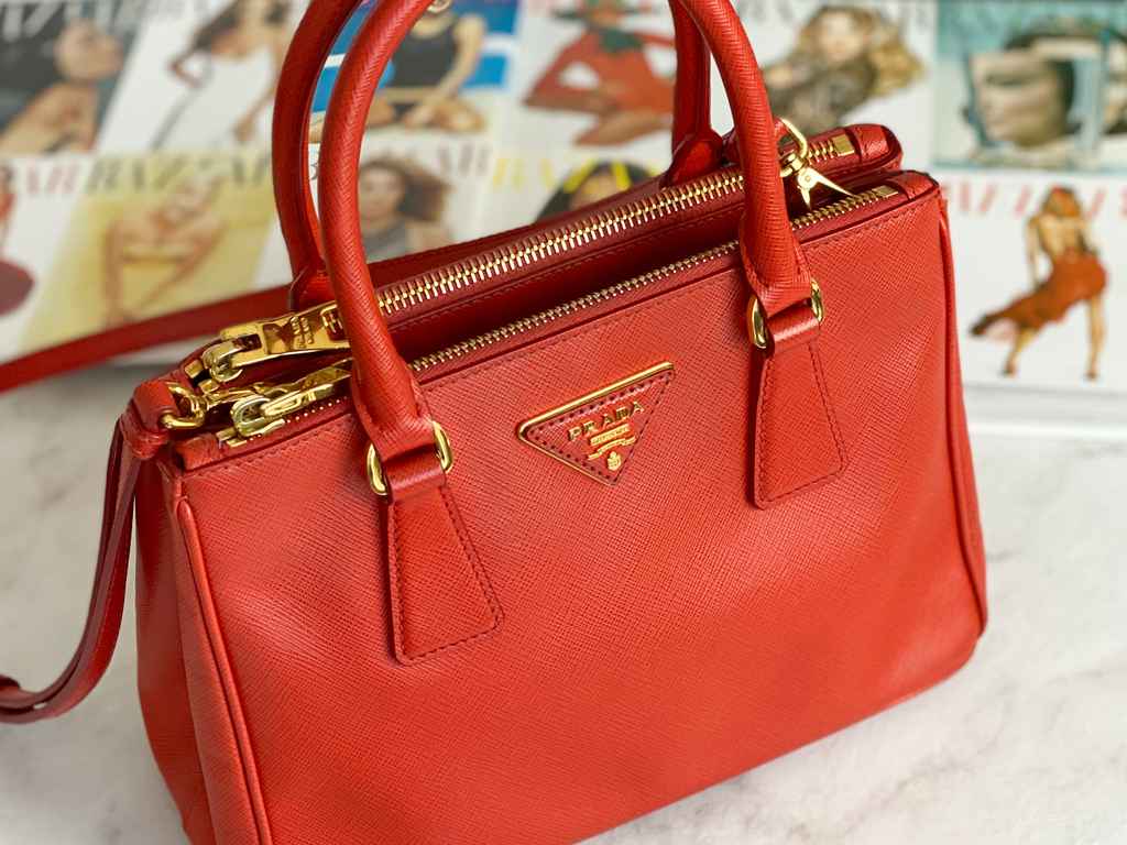 5 Modelos de Bolsas Atemporais da Prada