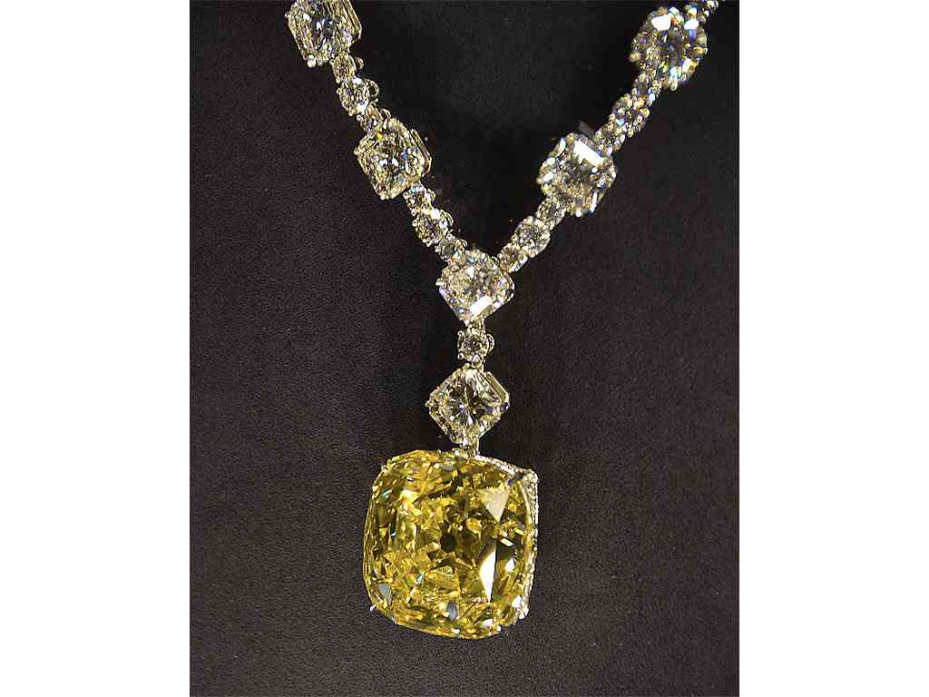 Diamante Tiffany. Clique na imagem e confira mais peças da marca!