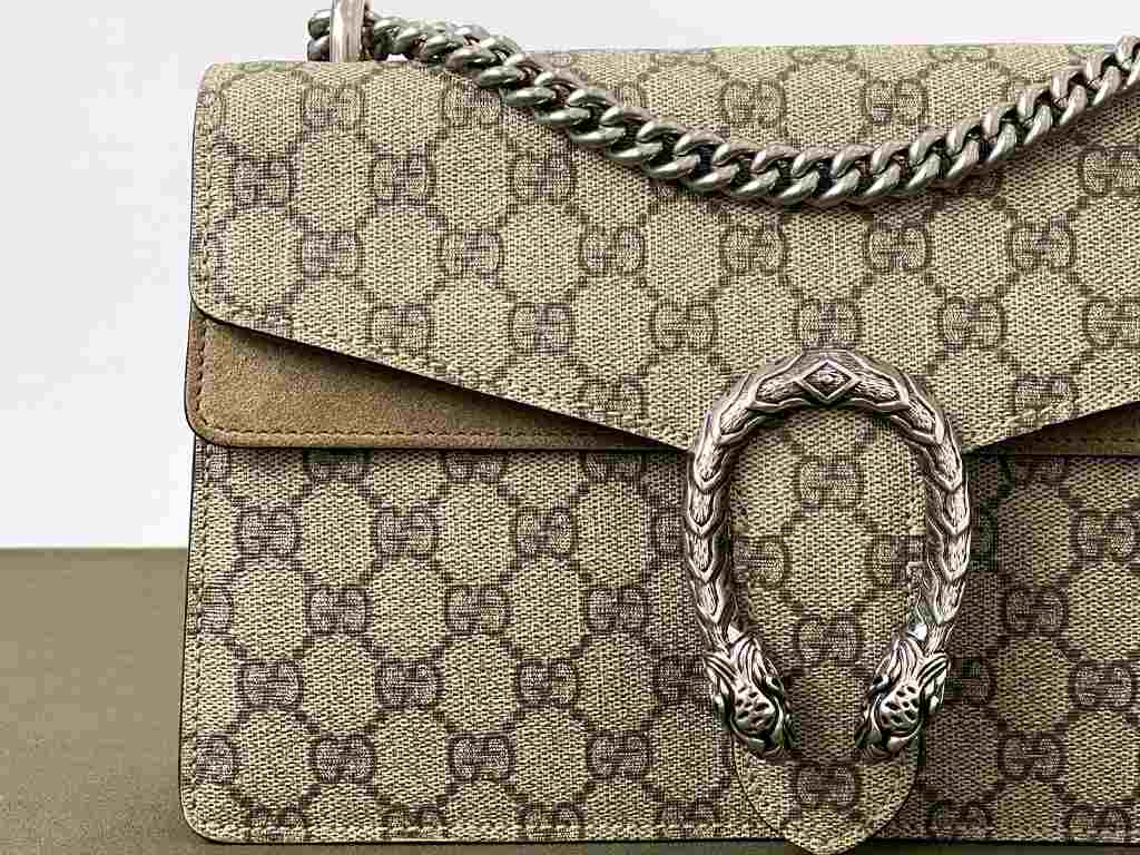 Bolsa Gucci Dionysus. Clique na imagem e confira mais peças Gucci!
