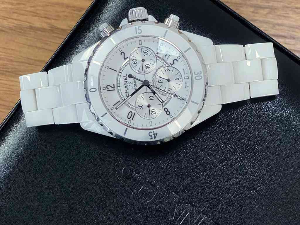 Relógio Chanel. Clique na imagem e confira mais opções de presente!