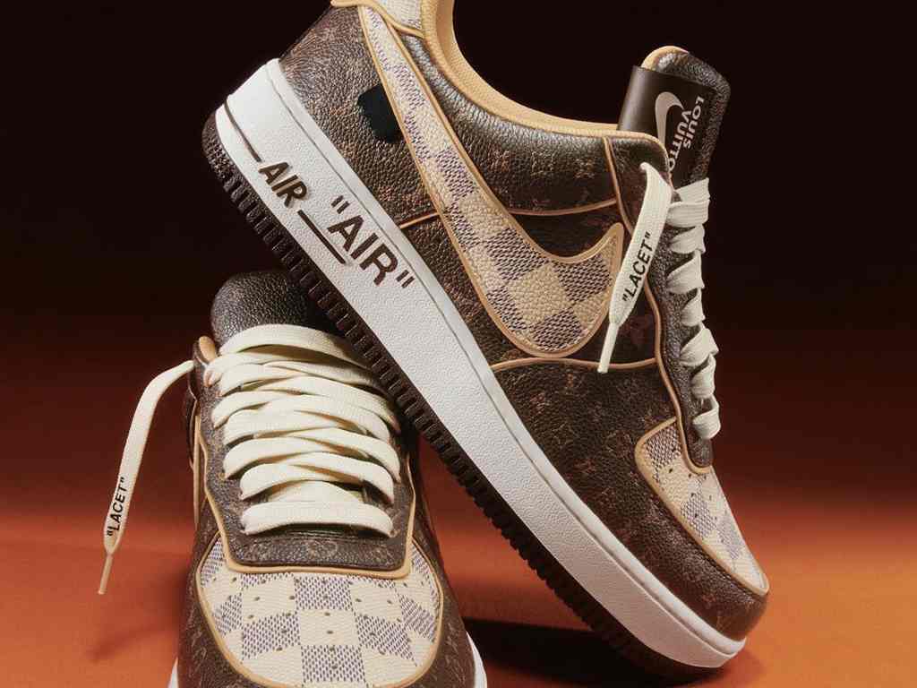 Tênis Louis Vuitton x Nike que irá ser leiloado. Clique na imagem e confira mais modelos da maison francesa! (Foto: Reprodução/Instagram @garotasestupidas)
