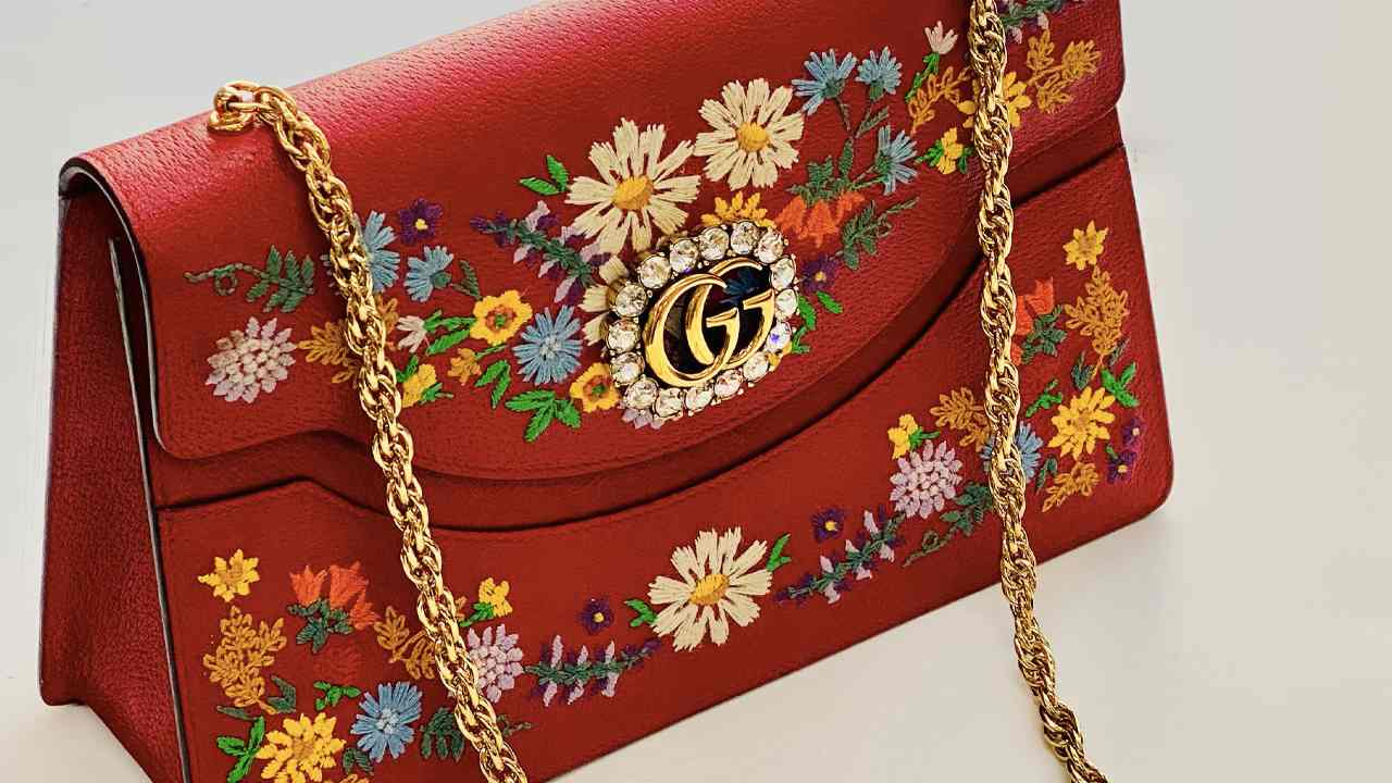 Bolsa Gucci. Clique na imagem e confira mais modelos da marca!