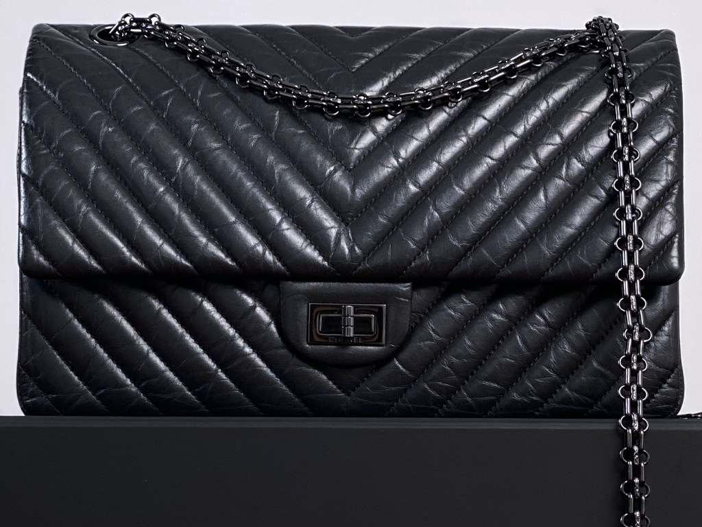Bolsa Chanel 2.55. Clique na imagem e confira mais modelos da marca!