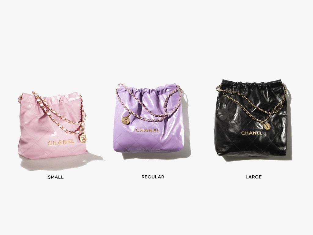 Comparativo de tamanho Bolsa Chanel 22. Clique na imagem e confira mais criações da marca! (Fotos: Reprodução/Chanel.com)