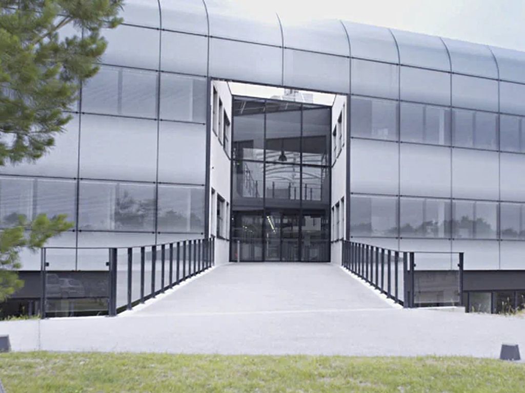 O Dior Science Observatory. Clique na imagem e confira mais criações da marca! (Foto: Reprodução/Dior.com)