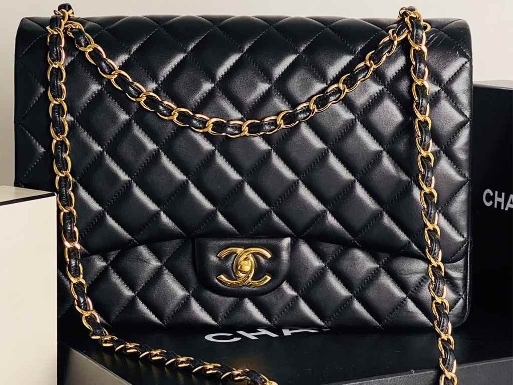Bolsa Chanel Flap. Clique na imagem e confira mais modelos da marca!