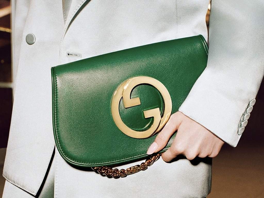 Modelo da linha Gucci Blondie. Clique na imagem e confira mais criações da marca! (Foto: Reprodução/Instagram @gucci)