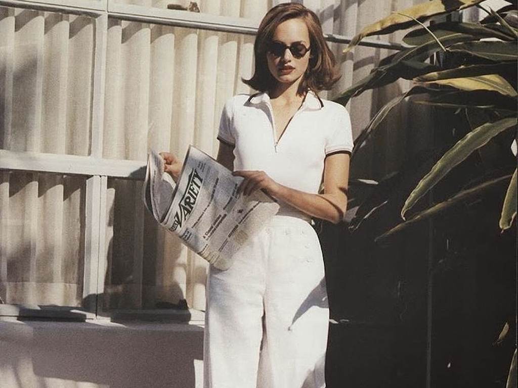 Campanha da DKNY Primavera/Verão 1995 com estética Old Money. (Foto: Reprodução/Instagram @oldmoney.dynasty)