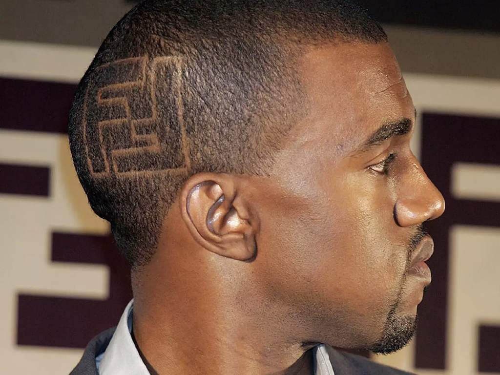 Ye em festa da Fendi. Clique na imagem e confira mais criações da marca! (Foto: Reprodução/highsnobiety.com/)