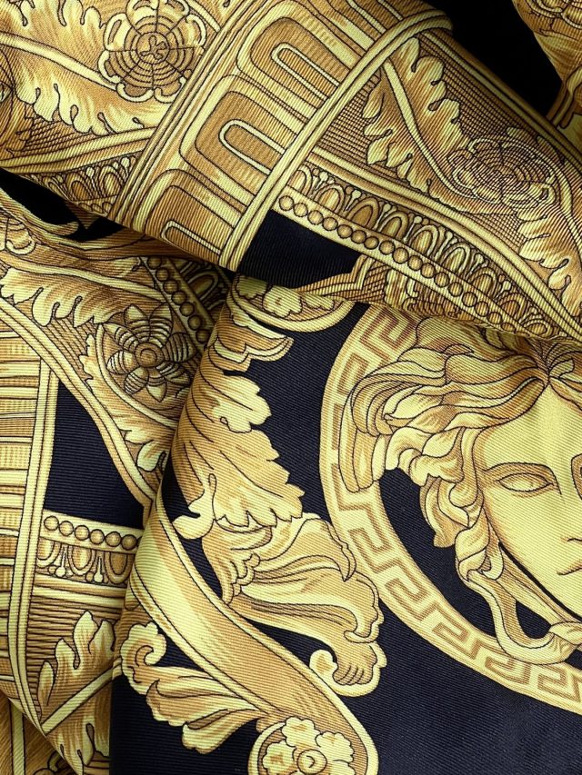 lenço versace