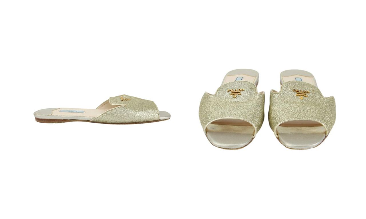 Montagem com duas imagens da Rasteira Prada Glitter Dourado.
