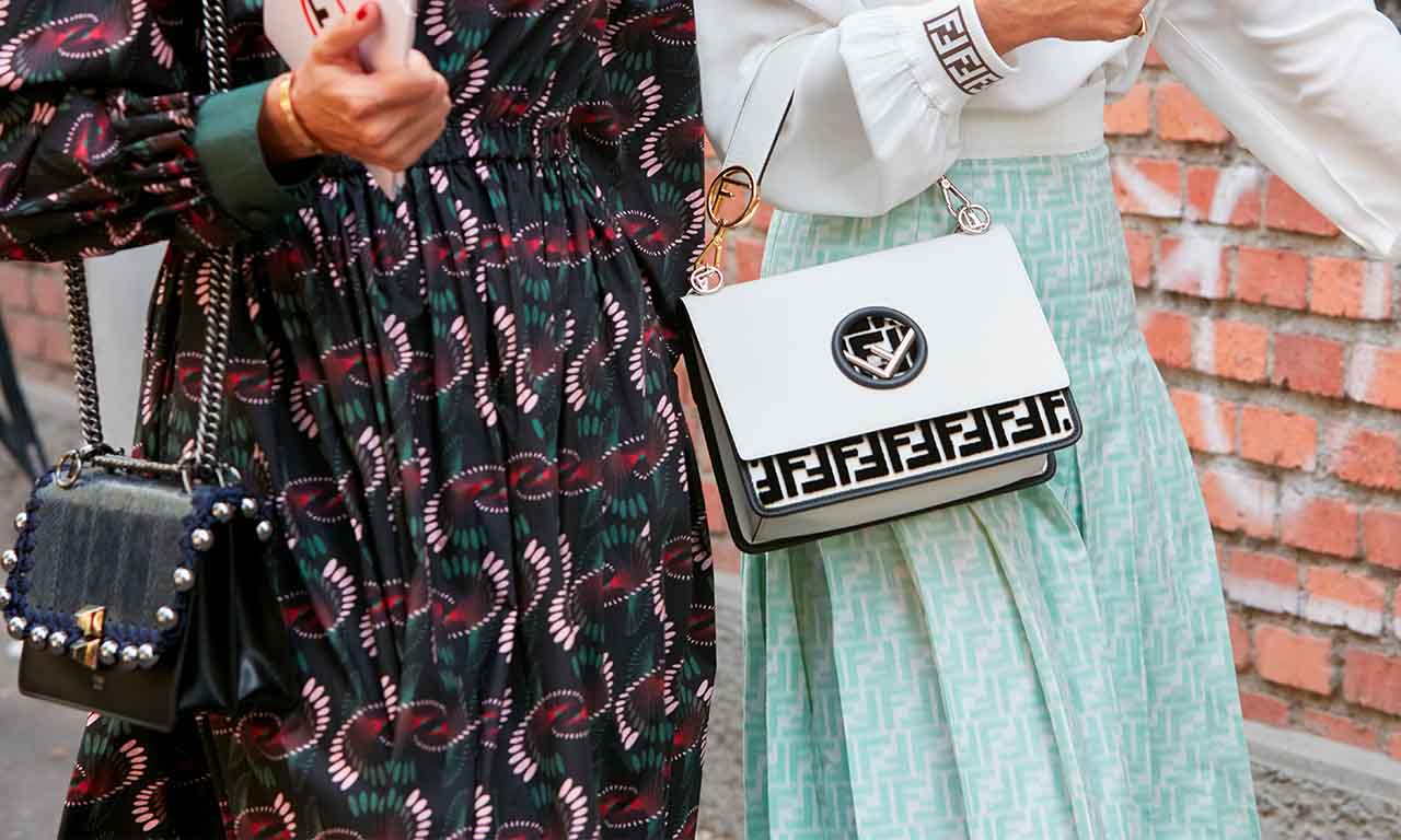 50 frases para vender bolsas femininas