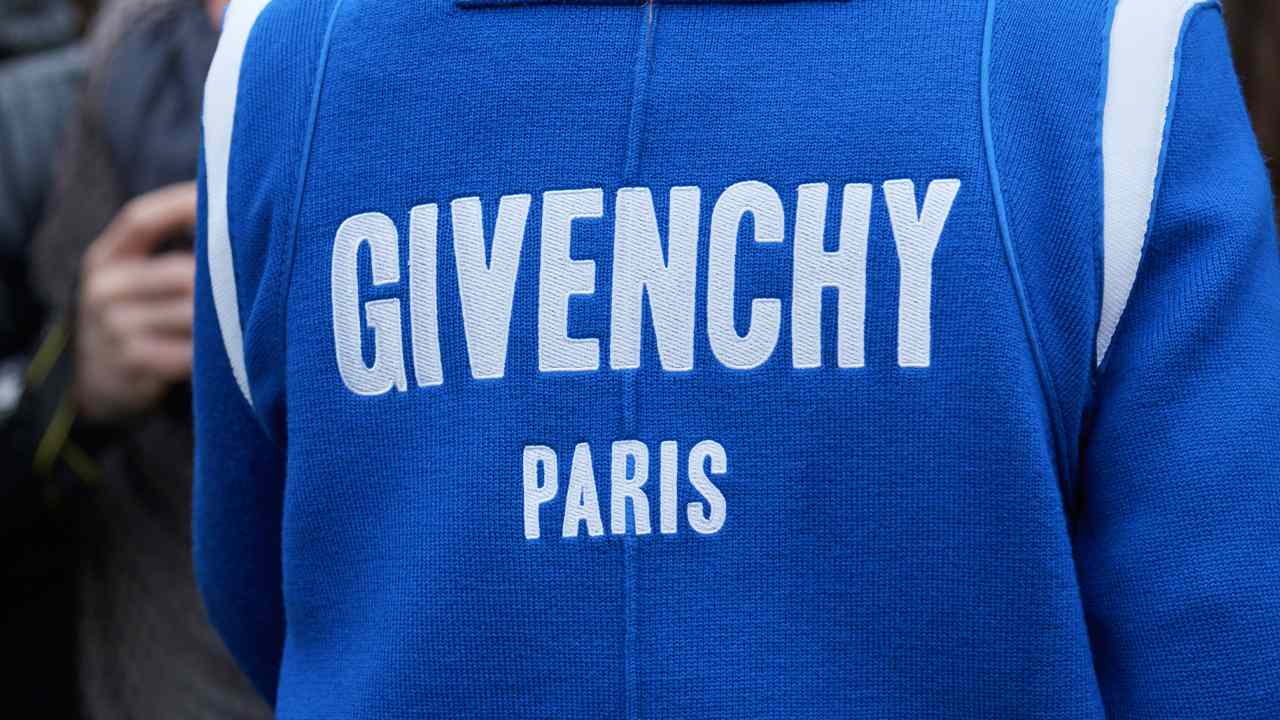 capa do post sobre curiosidades da givenchy