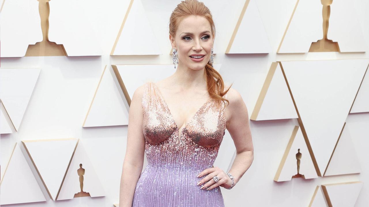 Atriz Jessica Chastain no tapete vermelho do Oscar de 2022. (Foto: Reprodução/Instagram @theacademy)