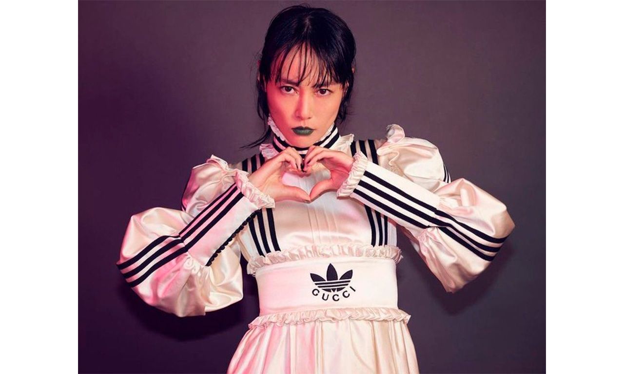 Foto de divulgação da parceria entre Adidas e Gucci.