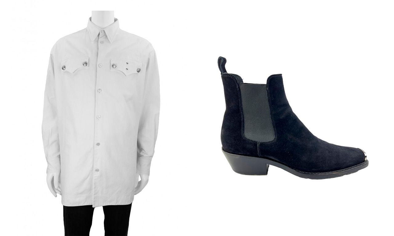 Montagem com duas imagens com Camisa Calvin Klein 205W39NYC Oversized Saloon Branca e Bota Calvin Klein 205W39NYC Preto disponíveis no site Etiqueta Única.