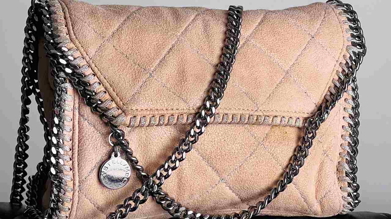 Bolsa Stella McCartney Falabella. Clique na imagem e confira modelos das top marcas de bolsas!