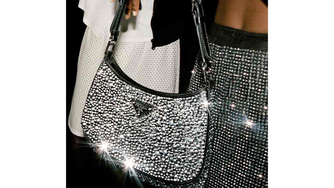 Bolsa Prada Cleo. Clique na imagem e confira mais modelos de bolsa Prada! (Foto: Reprodução/Instagram @prada)