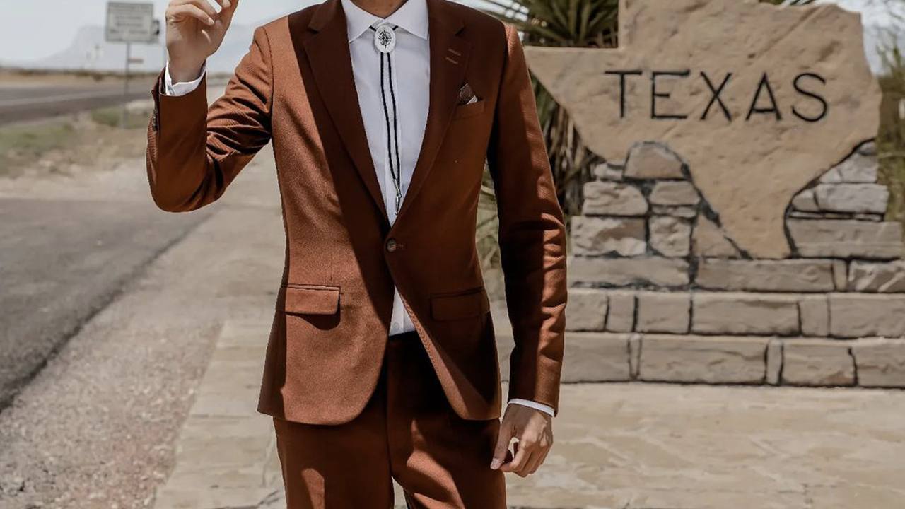 Modelo de Gravata Laço de Bolo. Clique na imagem e confira mais modelos! (Foto: Reprodução/Instagram @the.swiss.gentleman.)