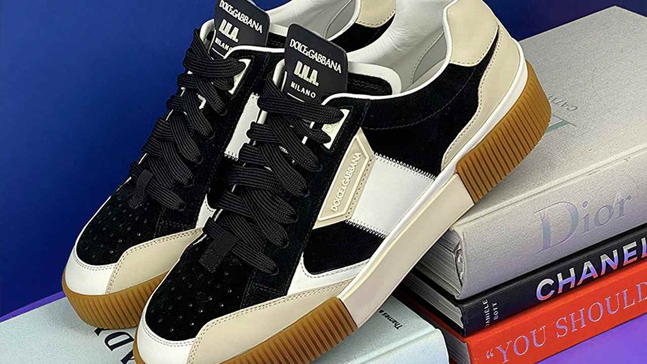 Clique na imagem e confira uma seleção completa de sneakers para os sneakerhead.