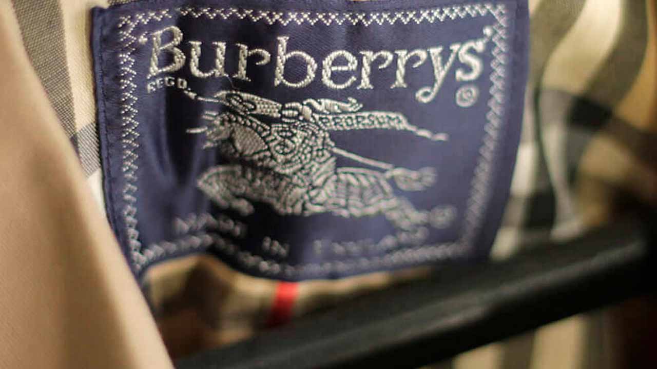 Burberry lança campanha para o Ano do Coelho