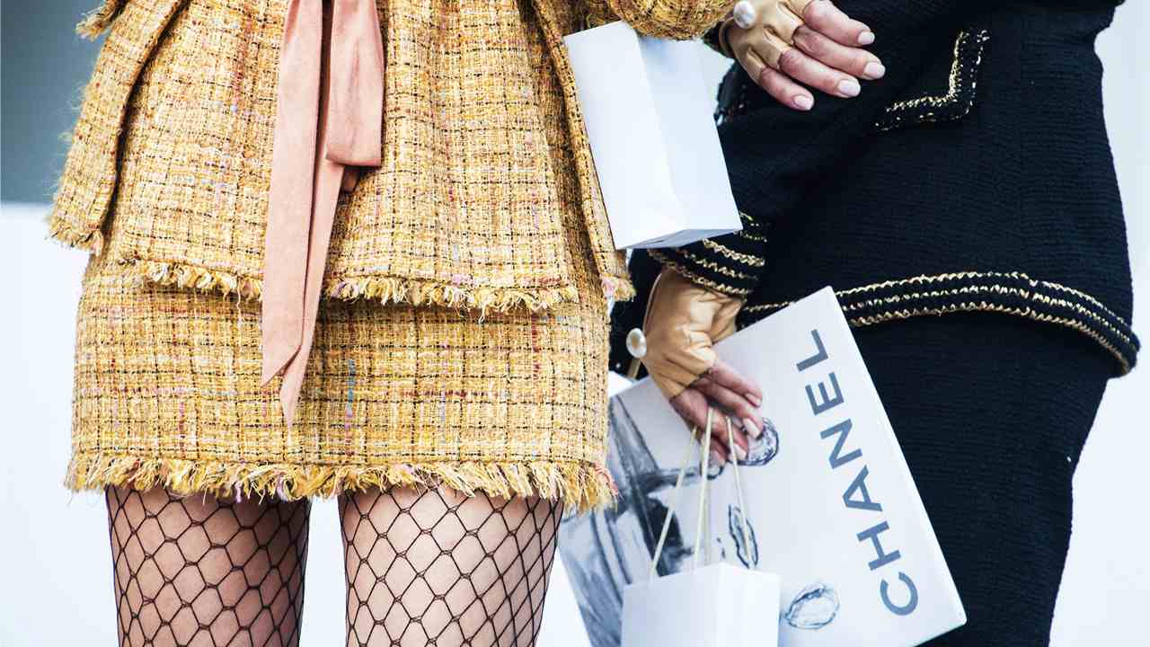 capa do post sobre livros que os apaixonados pela moda devem ler