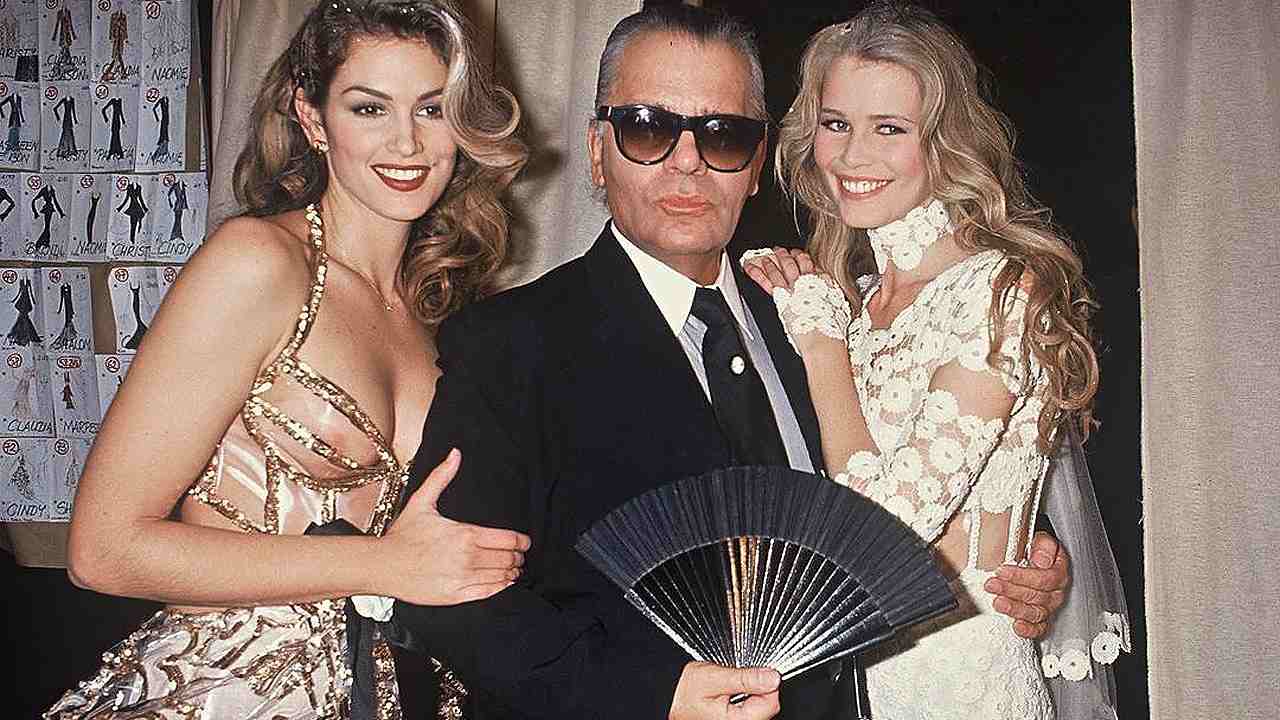 Estilista Karl Lagerfeld. Clique na imagem e confira suas criações na Chanel! (Foto: Reprodução/Instagram @maison.de.chanel)
