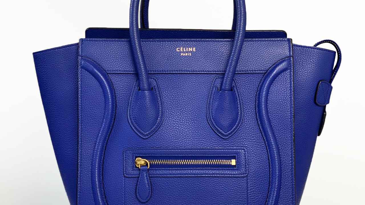 Bolsa Celine Luggage. Clique na imagem e confira peças similares!