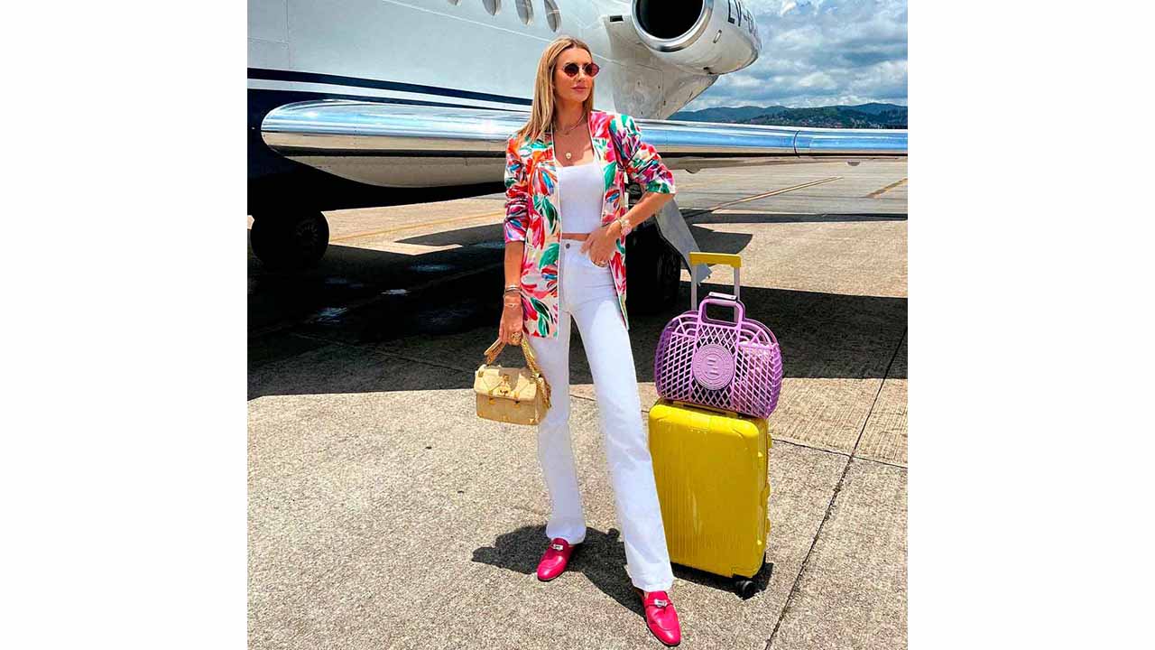 Fendi Basket uma das bolsas de mão mais estilosas para viajar.