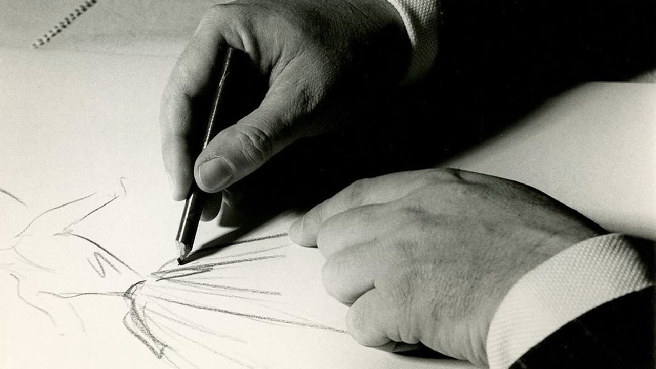 O banho era uma das horas mais criativas para Christian Dior. Clique na imagem e confira criações da marca! (Foto: Reprodução/Instagram @museediorgranville)