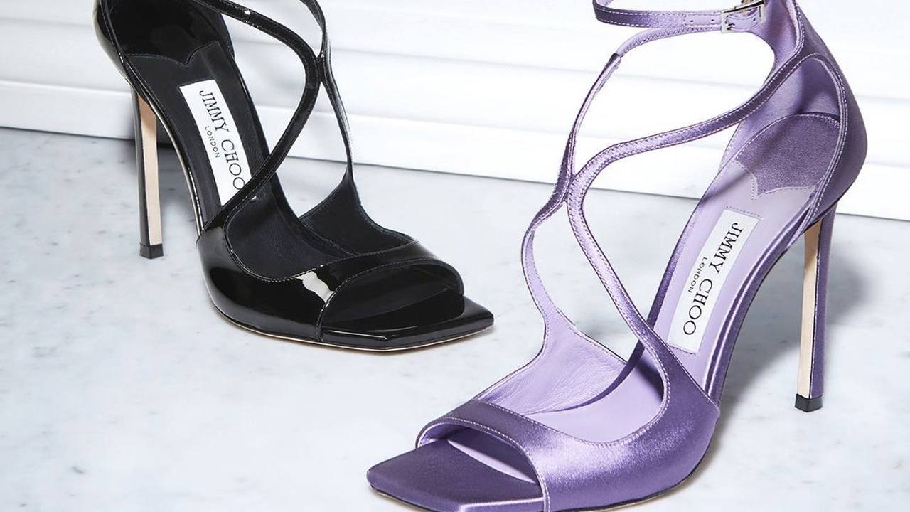 Sandálias Jimmy Choo. Clique na imagem e confira mais modelos da marca! (Foto: Reprodução/Instagram @jimmychoo)