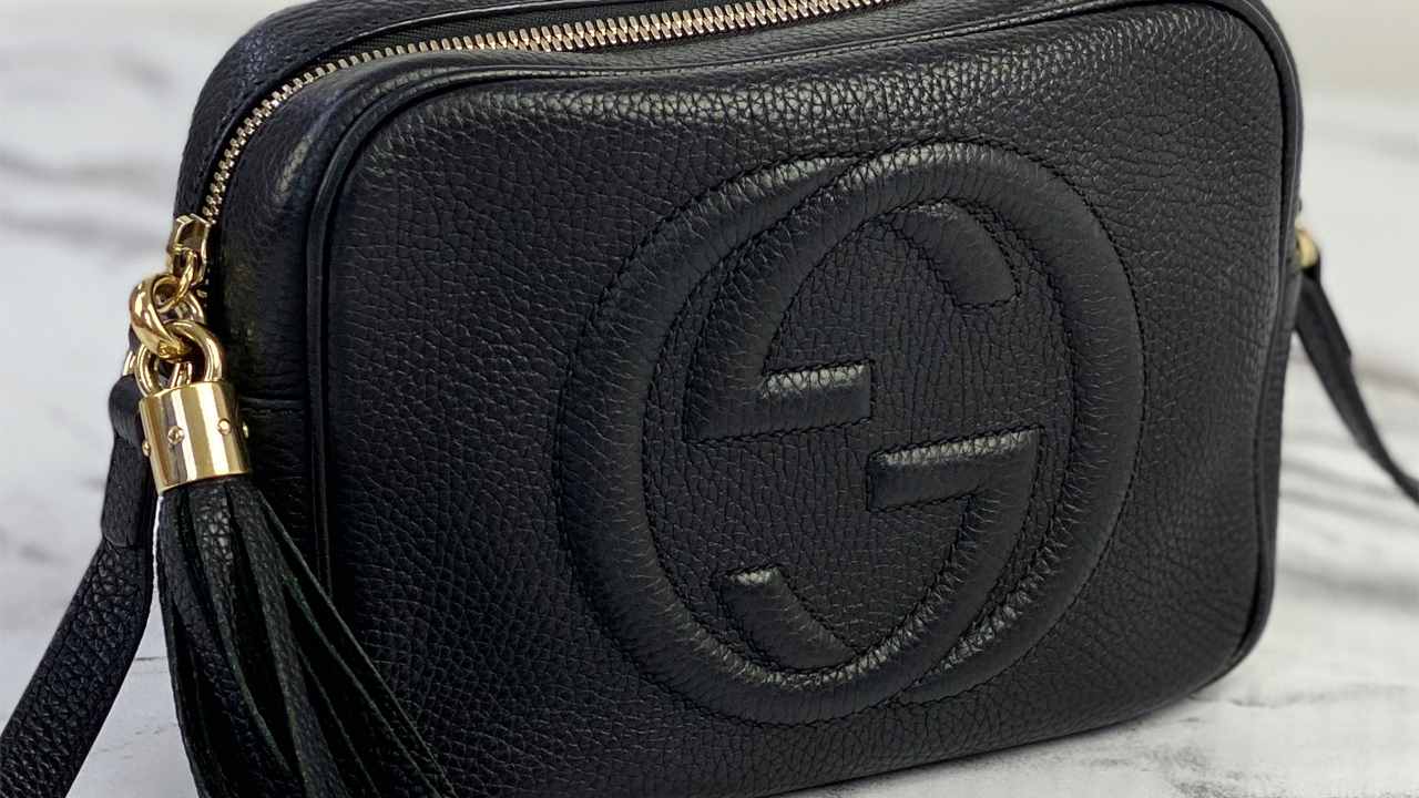 Bolsa Gucci Soho Disco. Clique na imagem e confira peças similares!