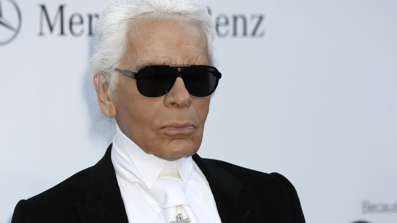 capa do post de curiosidades sobre karl lagerfeld