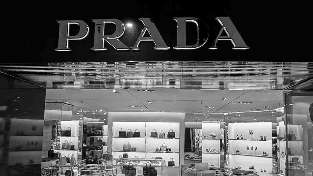 Prada Moon