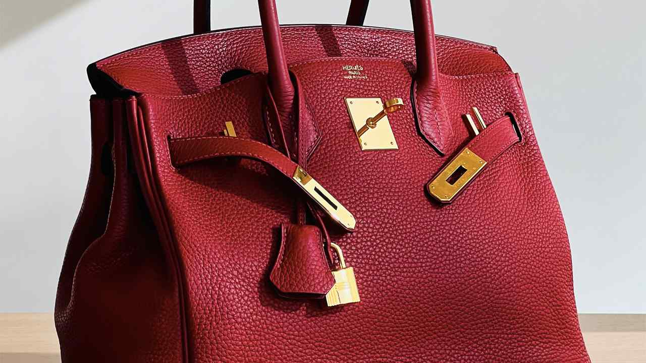 Bolsa Hermès Birkin. Clique na imagem e confira mais peças da marca!