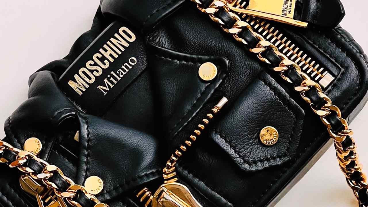Outra grande vantagem de comprar bolsas seminovas é a grande variedade de escolha, não apenas de modelos, mas também de marcas. Clique na imagem e confira modelos incríveis!
