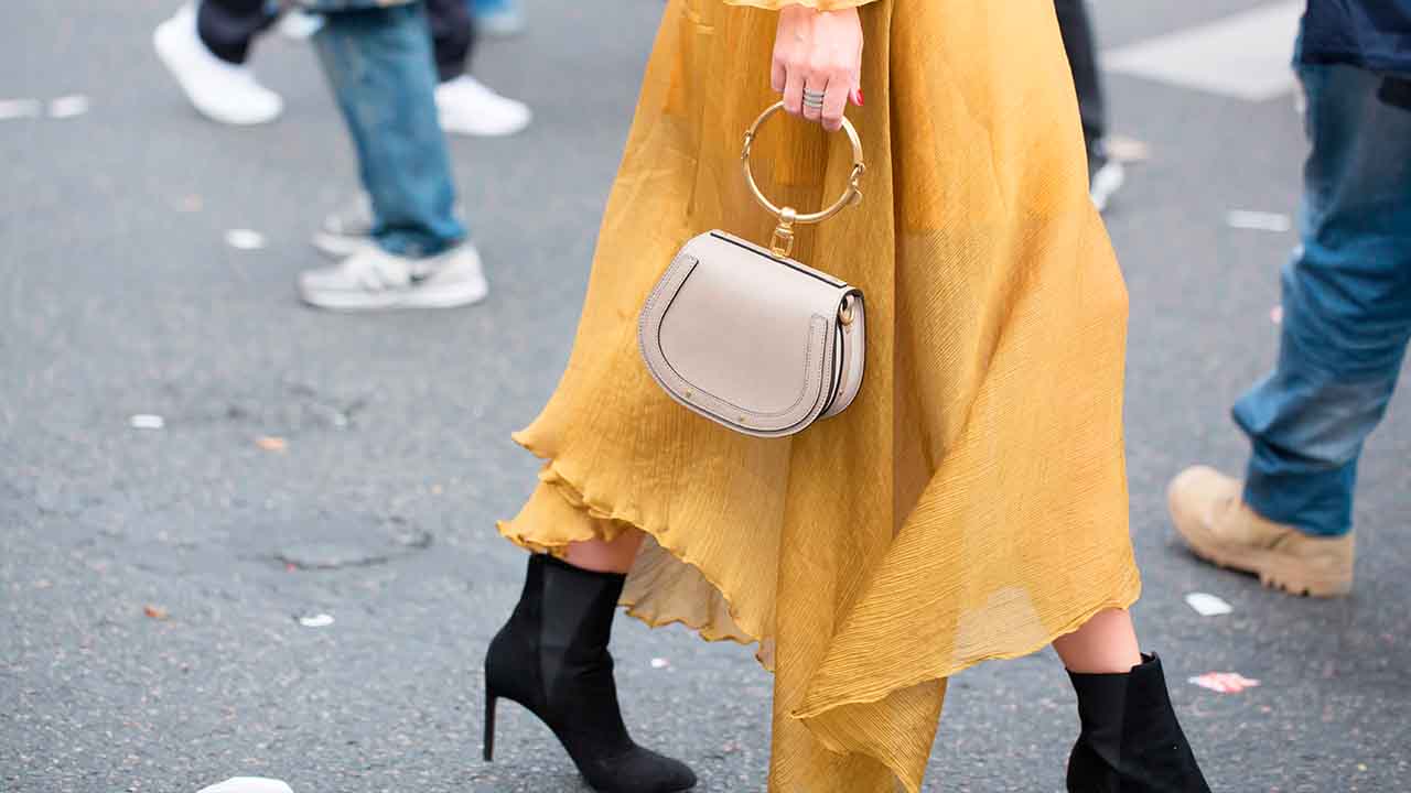 4 Bolsas para usar com vestidos