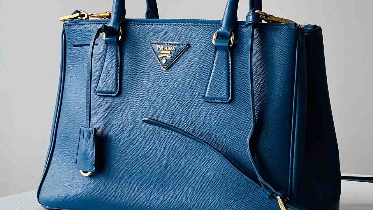capa do post sobre dicas de autenticidade de bolsas Prada
