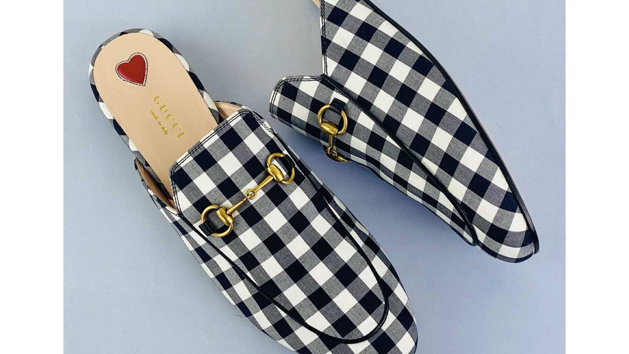 Mule Gucci Princetown. Clique na imagem e confira mais opções de sapatos para presentear sua mãe!