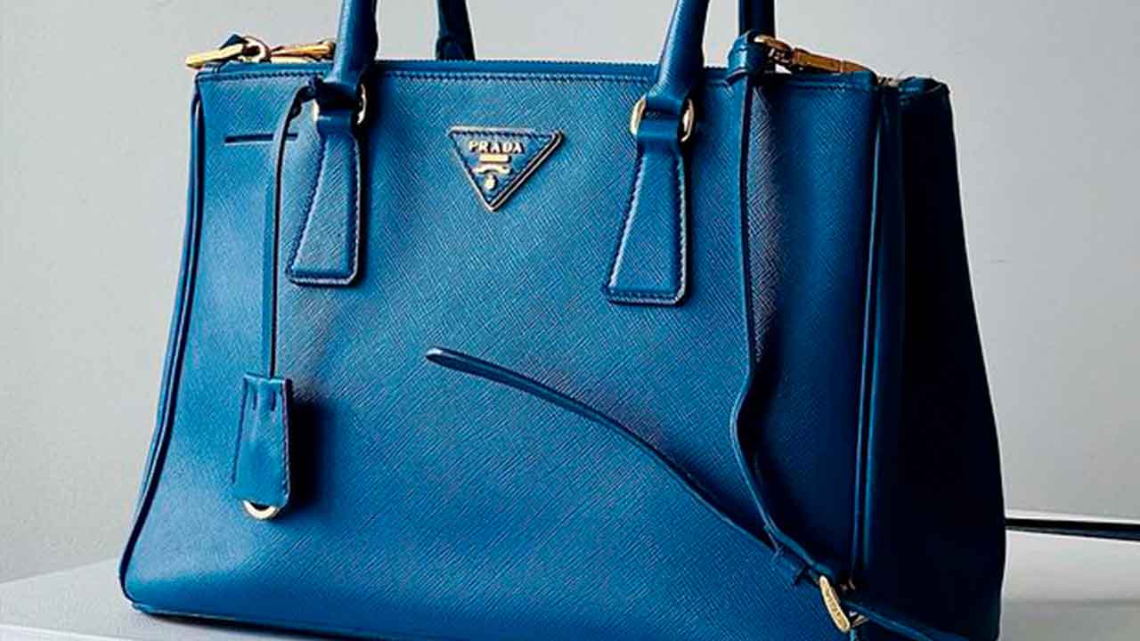 Bolsa Prada Galleria. Clique na imagem e confira mais modelos da marca!
