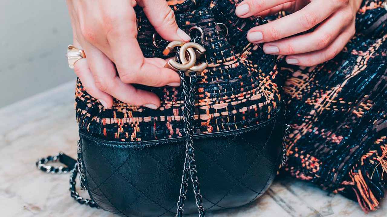 Bolsa Chanel Gabrielle Bucket.