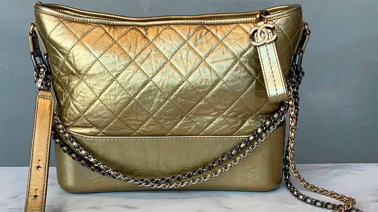 Bolsa Chanel Gabrielle Hobo. Clique na imagem e confira mais modelos da marca!
