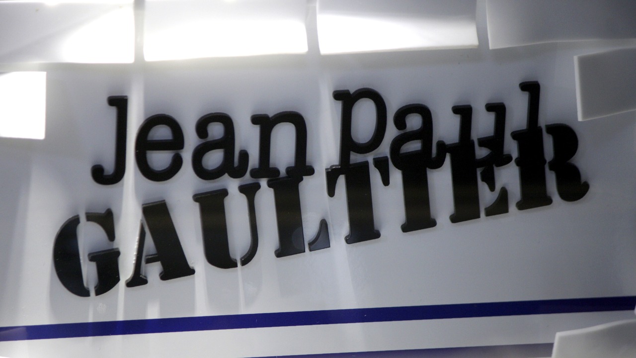 Jean Paul Gaultier lança collab com Melissa