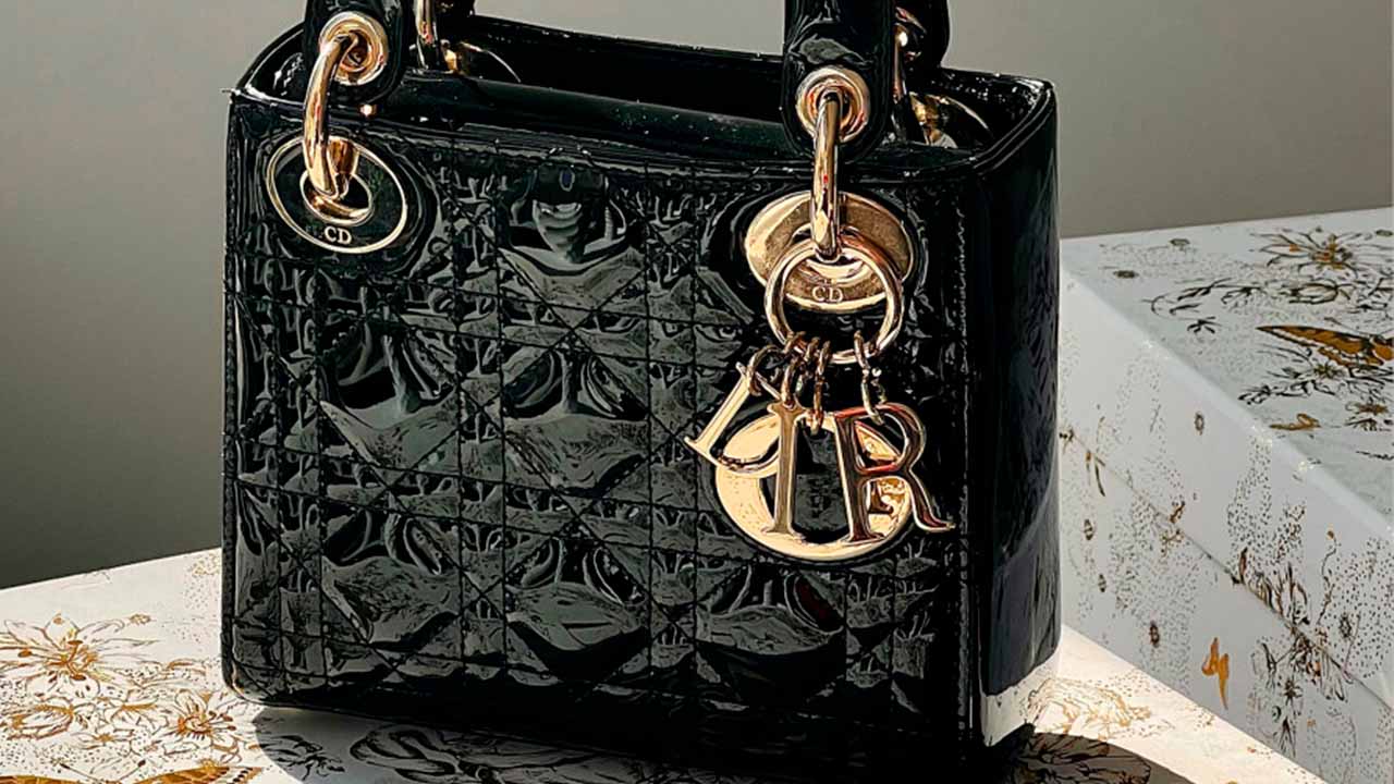 Bolsa Lady Dior. Clique na imagem e confira mais modelos da marca!