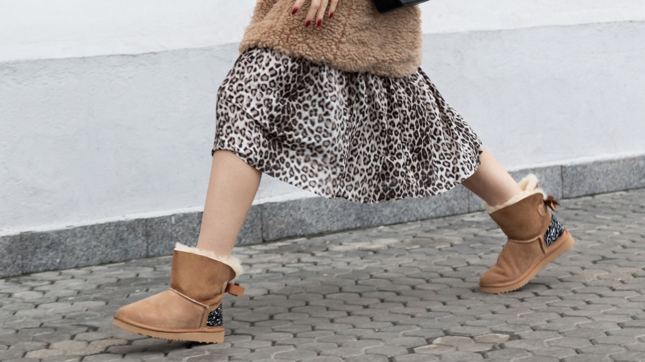 UGG: O sapato queridinho do outono 2023! Confira como usar a tendência com fotos e inspirações