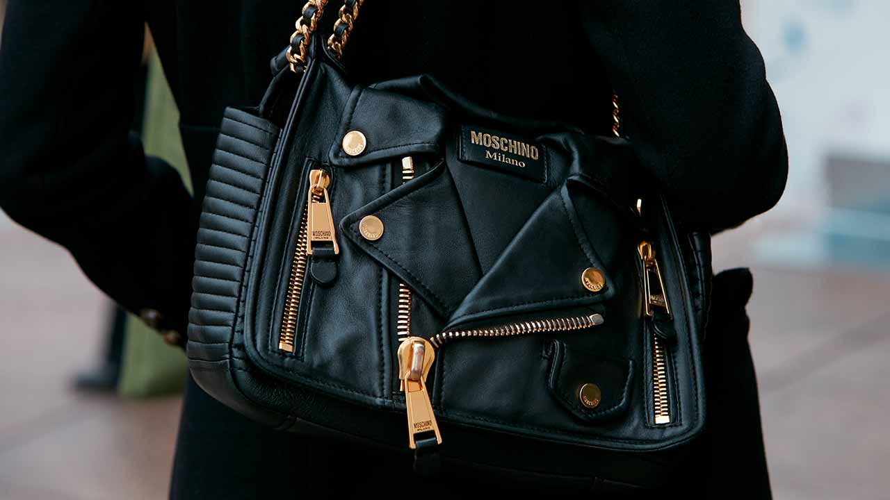 Moschino lança sua primeira Coleção de Jeans M05CH1N0